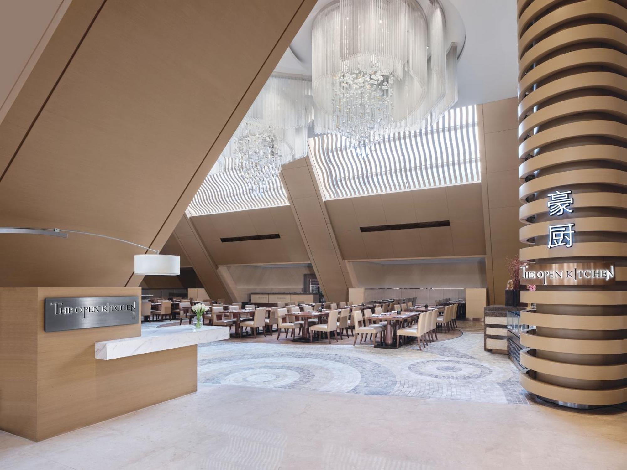 酒店 Langham Place - Walking Distance To Fair & Overseas Buyers Registration Service 5*