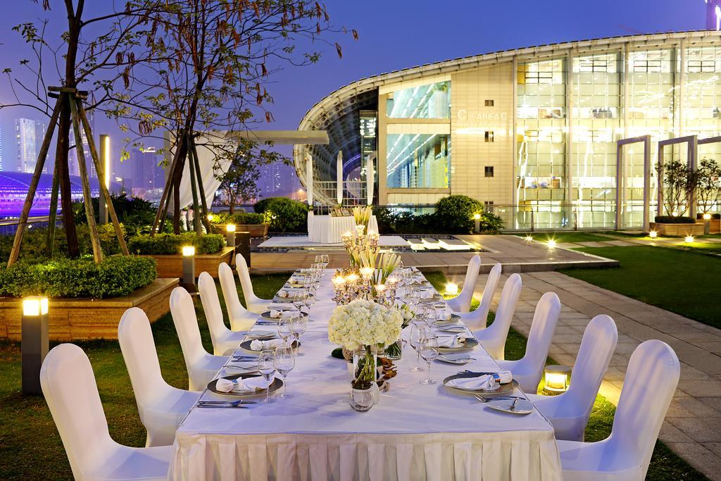 Langham Place - Walking Distance To Fair & Overseas Buyers Registration Service Отель Гуанчжоу
